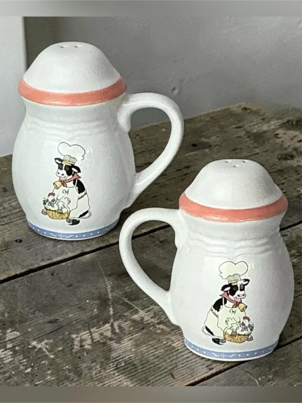 Vintage Cow Chef Salt Pepper Shakers White Mauve Pink & Blue 1880’s Collectible